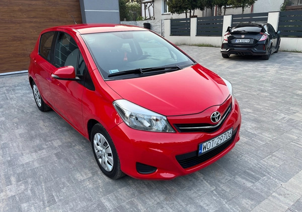 Toyota Yaris cena 27900 przebieg: 139000, rok produkcji 2012 z Marki małe 466